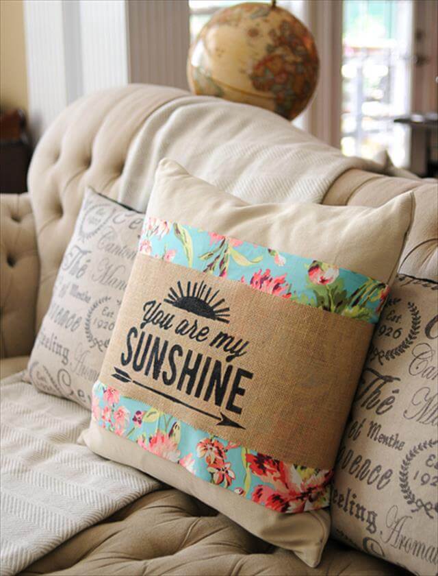 19 DIY Funky Stylish Pillow DIY to Make