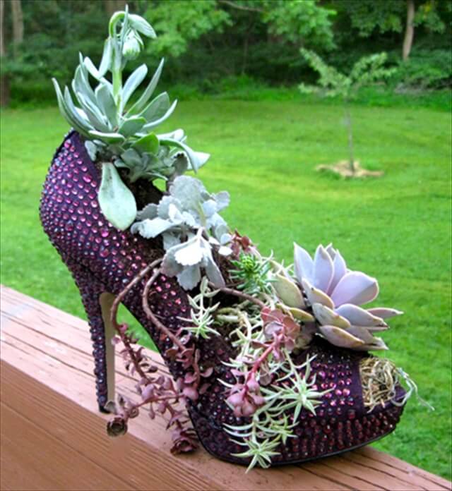 22 DIY Shoes Planter Ideas DIY to Make