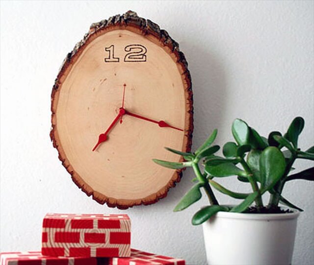 18 Of Our Favorite DIY Clocks DIY to Make