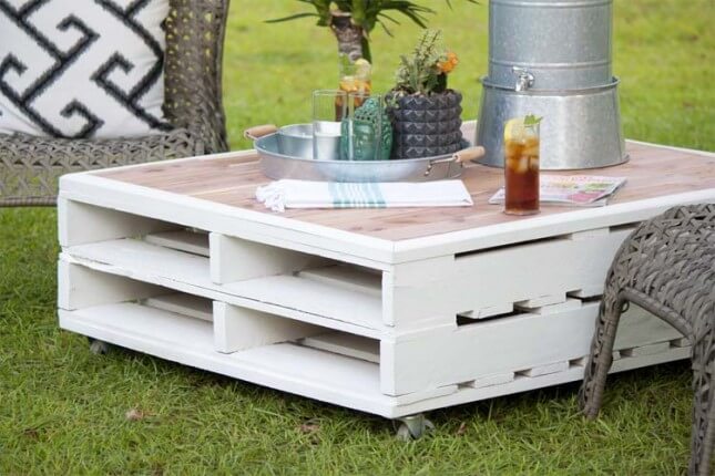 13 diy outdoor pallet furniture for spring diy to make