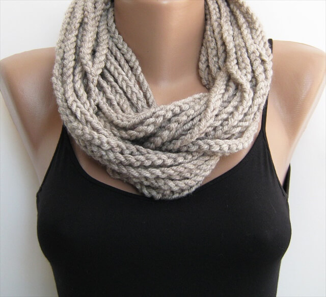 11 DIY Warm & Cozy Crochet Scarfs DIY to Make