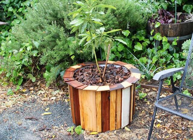 Recycled Wood Planter Box.