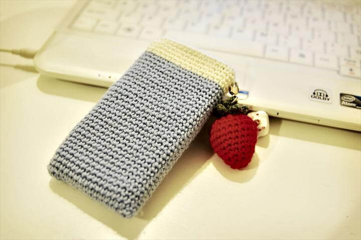 35 Adorable Crochet Mobile Phone Covers DIY to Make