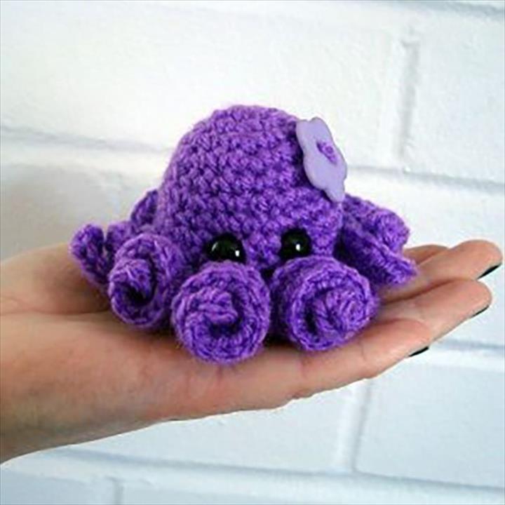 32 Quick & Easy To Make Things From Crocheting DIY to Make