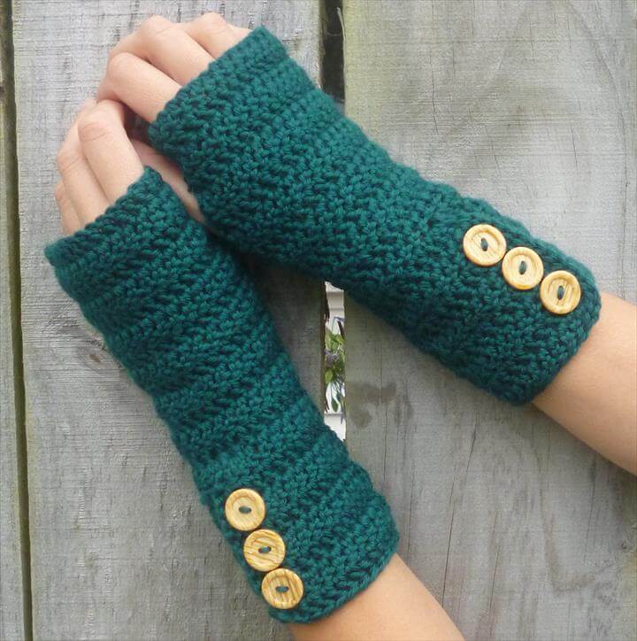 37 Awesome Basic Crochet Fingerless Armwarmers DIY to Make