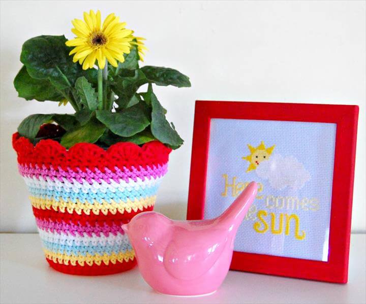 33 Easy Crochet Flower Pot & Plant Cover Ideas DIY to Make