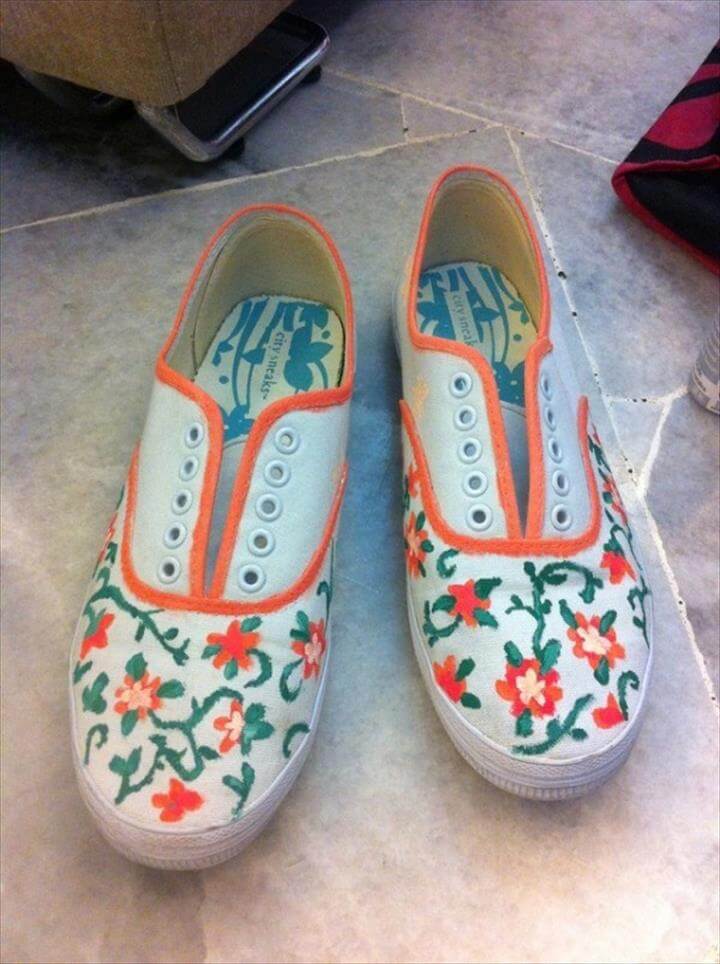 12 Gorgeous Hand-painted Shoe & Sneaker Ideas | DIY to Make