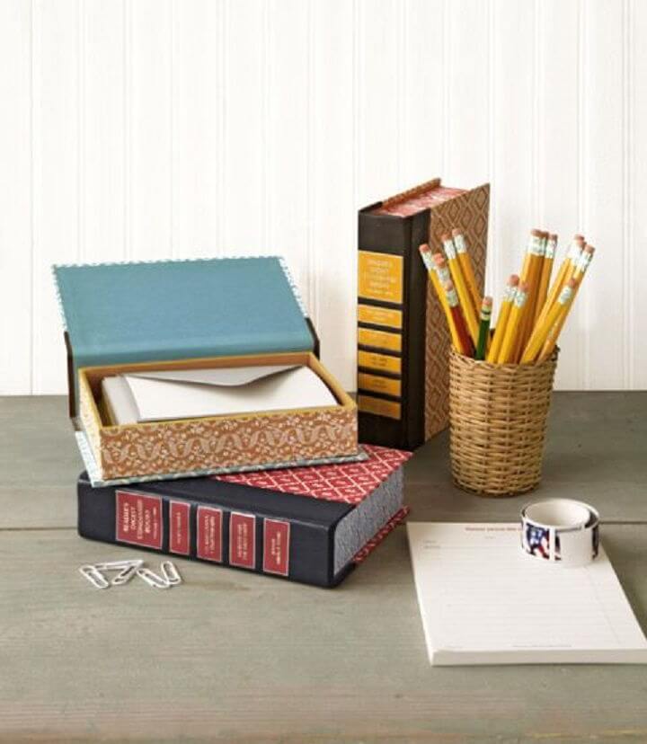 21 Easy Handmade Projects Made With Old Books DIY to Make