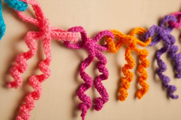 52 Handmade Crochet Garland Free Pattern DIY to Make
