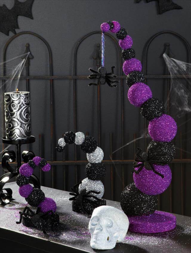 20 DIY Spooky Halloween Centerpieces