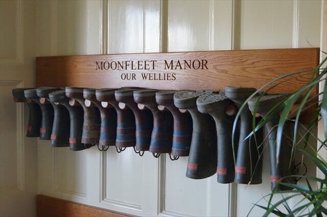 6 DIY Wooden Boot Rack Boot Organizer