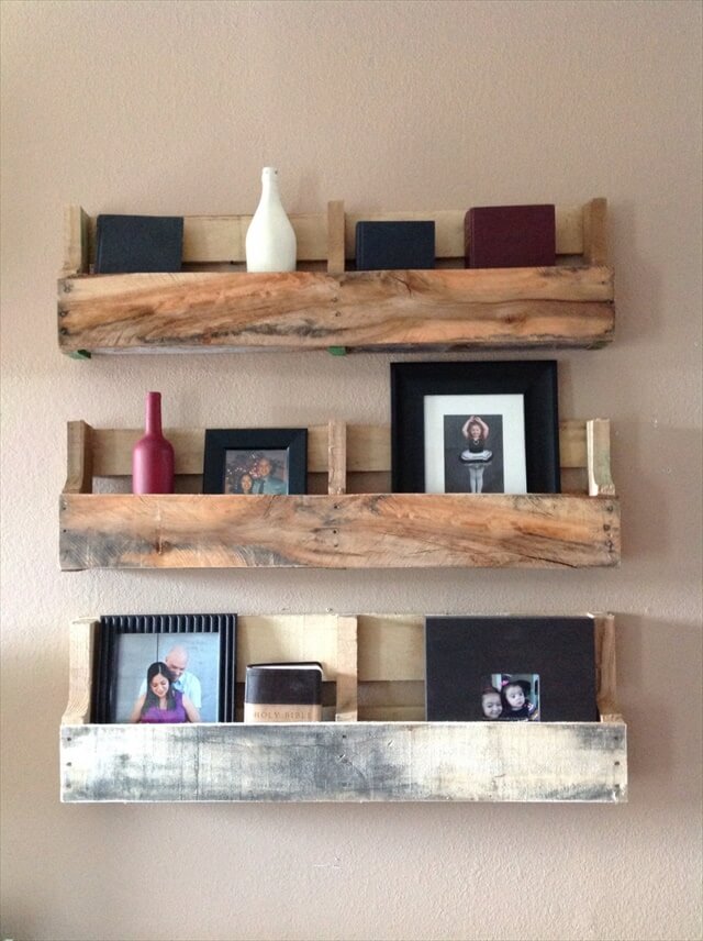 32 DIY Rustic Pallet  Shelf  Ideas 