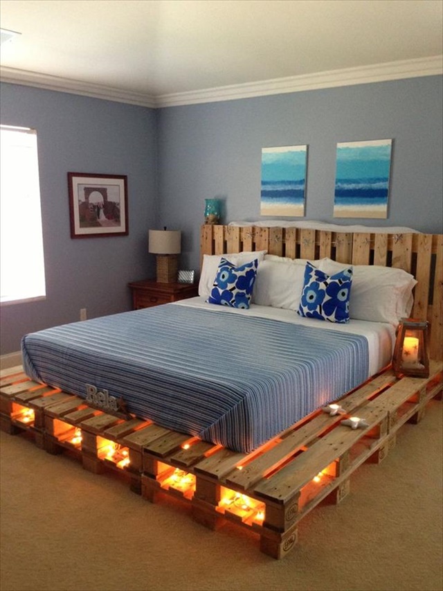 Featured image of post Black Pallet Bed With Lights / The pallets can make a lovely sleeping space on putting the bed and beneath you can keep big the pallet beneath the bed with lights offers the required warmth and offers a cozy night time.