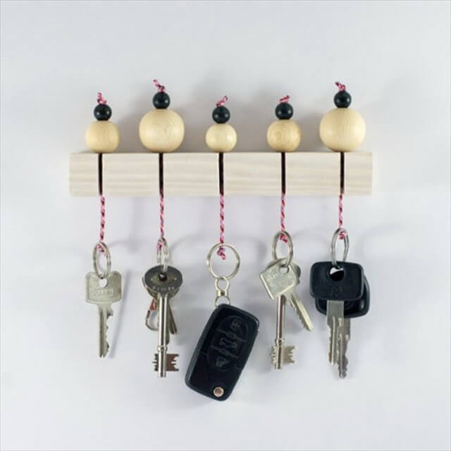 DIY Key Holder With Wooden Beads