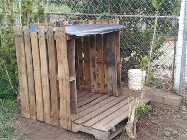 build a dog house from pallets