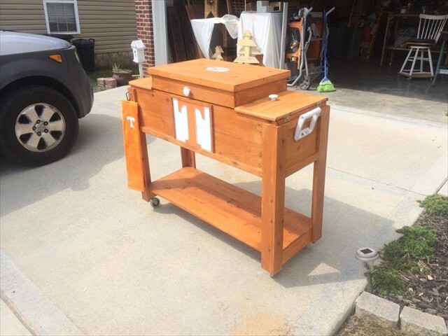 12 DIY Pallet Cooler Design