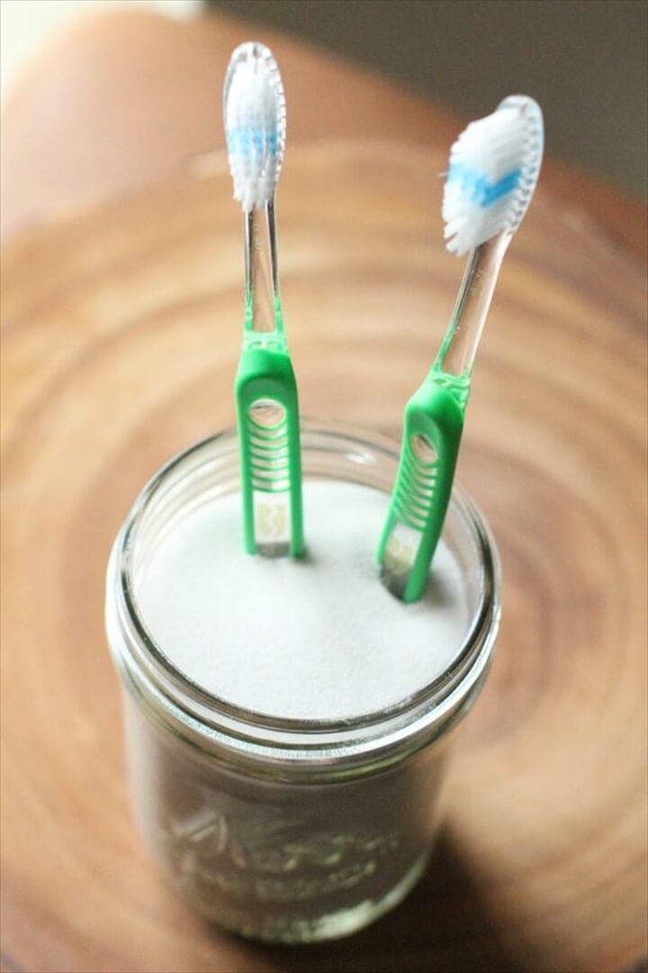24 DIY  Toothbrush Holder Ideas
