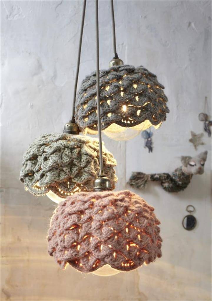 15 crochet lampshades to light into your home