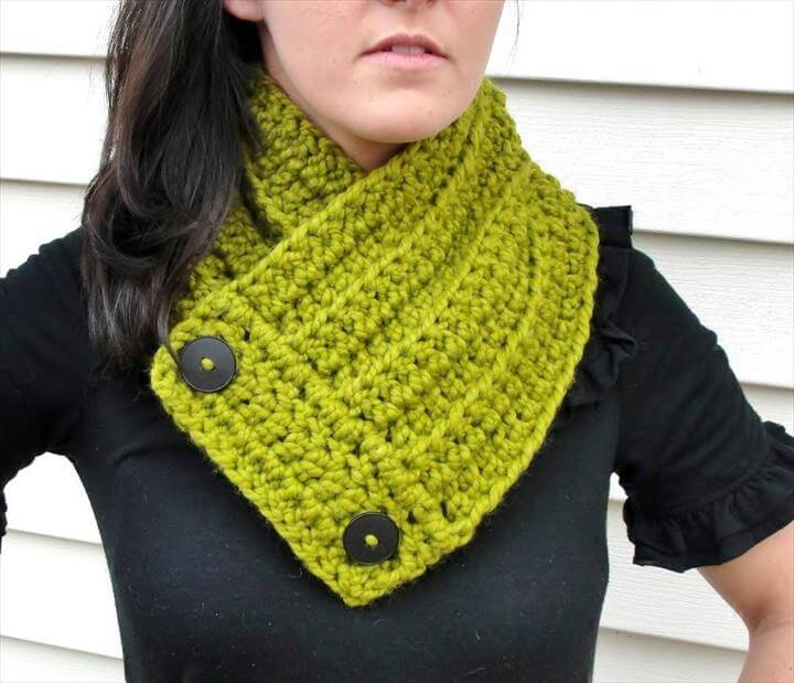 26 Easy & Free Crochet Neck Warmer Patterns