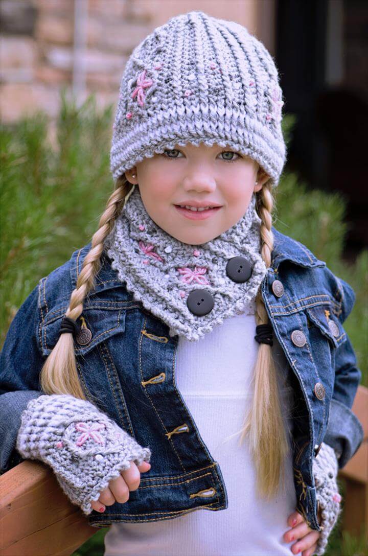 Childrens knitted neck warmer pattern