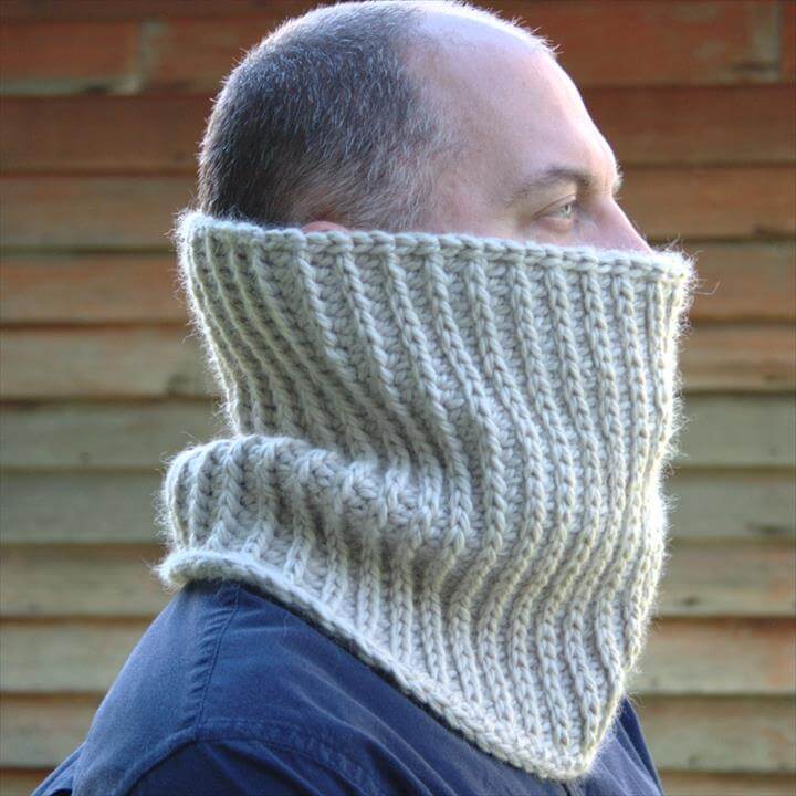 26 Easy & Free Crochet Neck Warmer Patterns