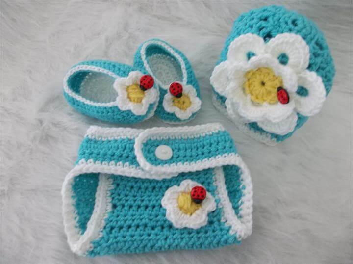 Don't Eat the Daisies Newborn Diaper Cover and Shell Beanie