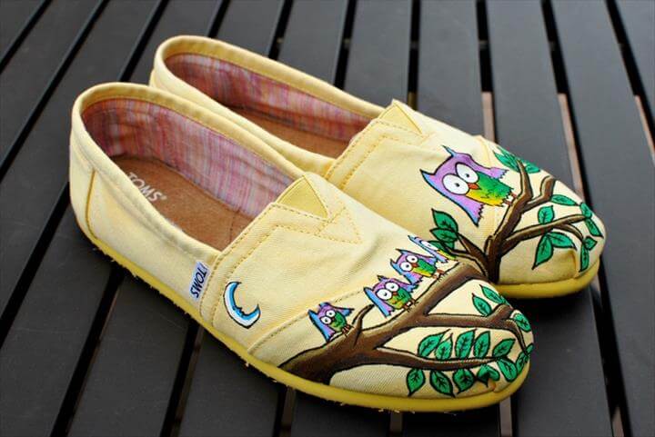 canvas shoes painting design