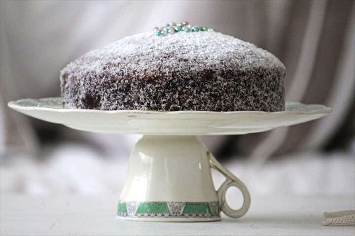 14 Quick And Easy Diy Cool Cake Stand Craft Ideas