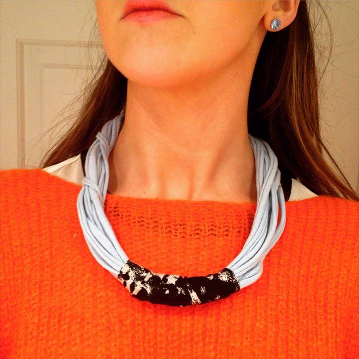 27 Easy To Make DIY Fashion Tshirt Into Jewelry Ideas