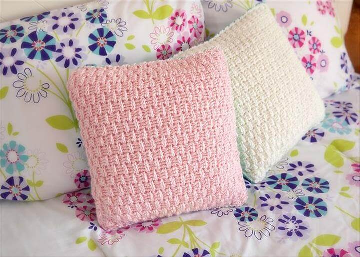 18 Beautiful Free Crochet Pillow & Cushion Patterns