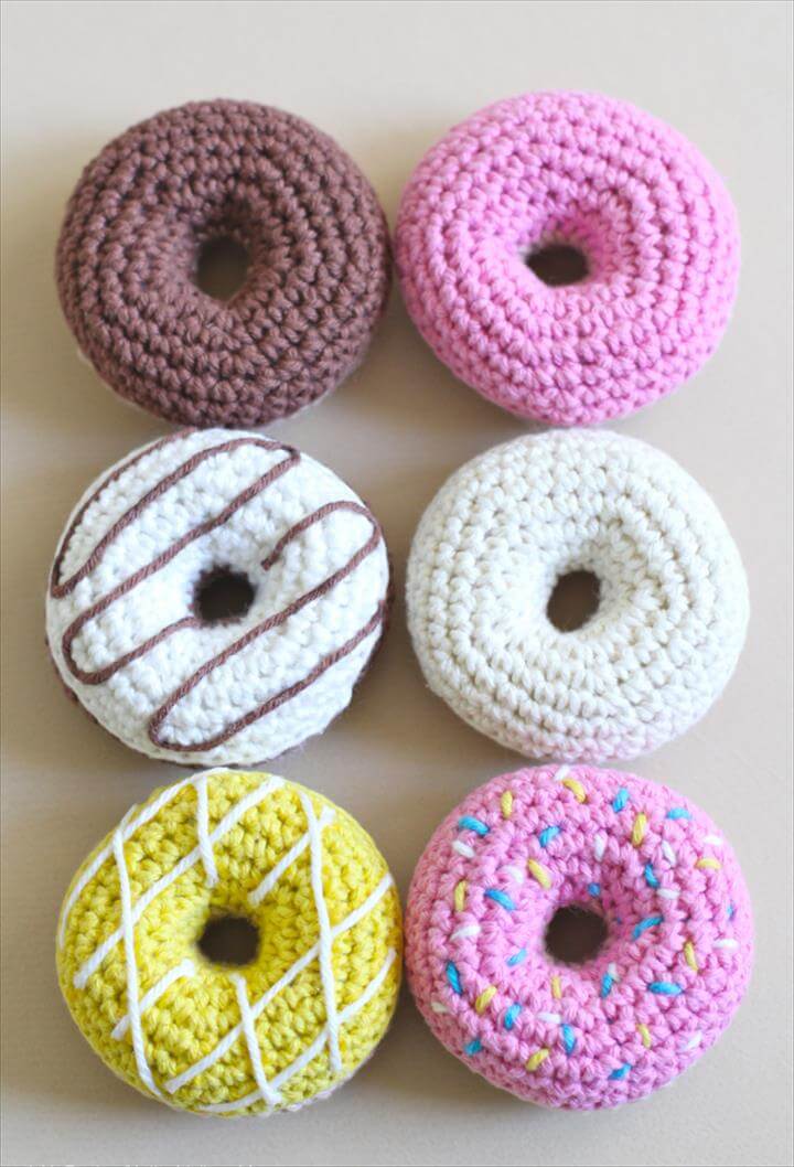 crochet donuts