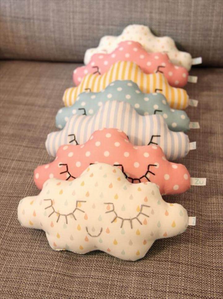 13 Creative DIY Eye Pillow Ideas