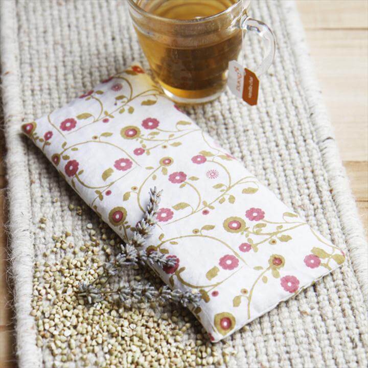 13 Creative DIY Eye Pillow Ideas