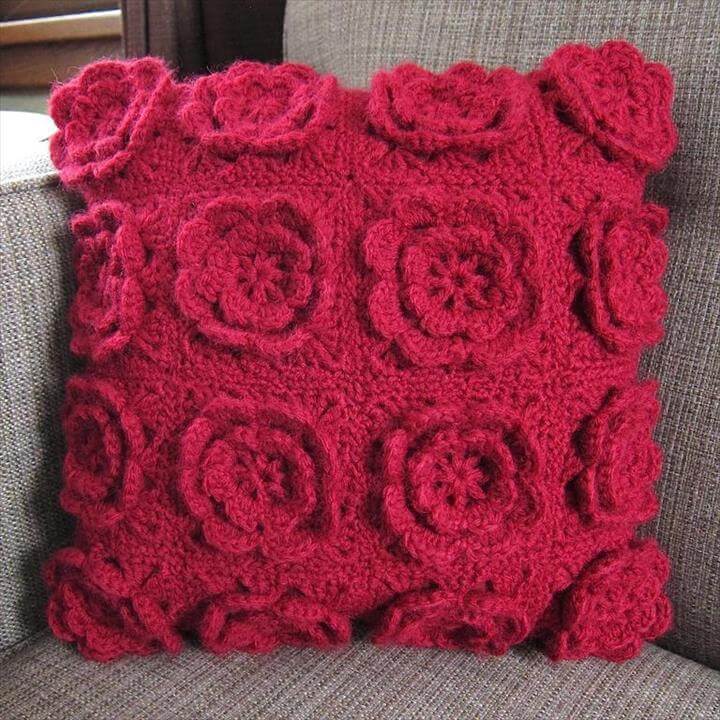 Crochet pillow