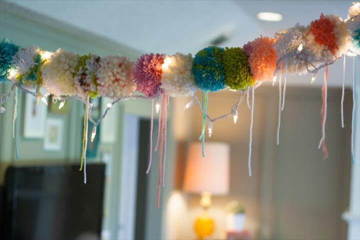 15 DIY Pom Pom Home Ideas & Tutorials