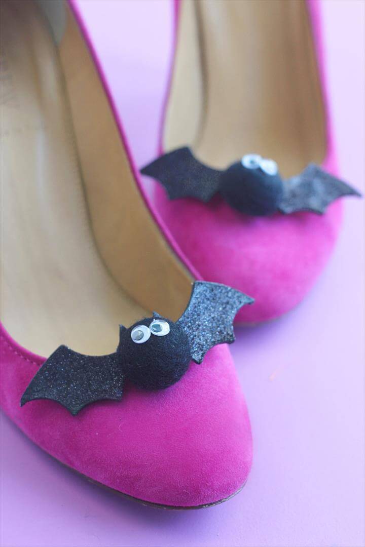 DIY Bat Shoe Clips |