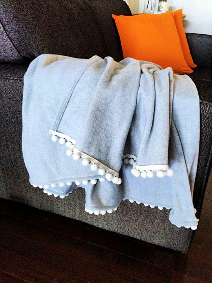 20 DIY Warm Blanket Ideas For Winter Season