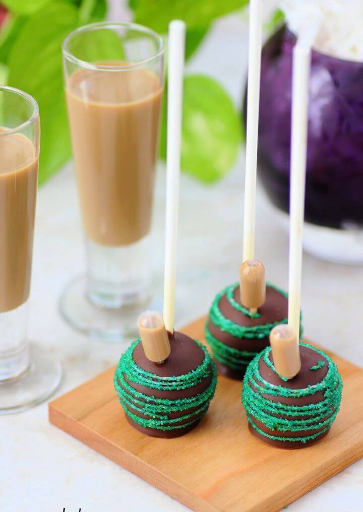 Easy DIY Bailey’s Spiked Cake Pops