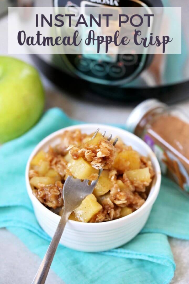 Instant Pot Apple Oatmeal Crisp