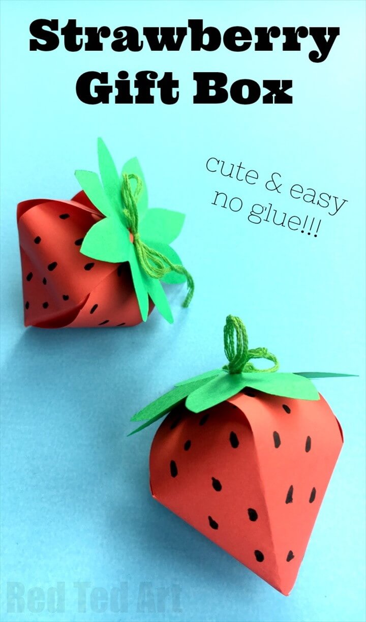 DIY Paper Box Strawberry