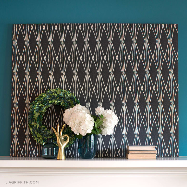 25 Easy Canvas Art Ideas To DIY For Beginners In 2021