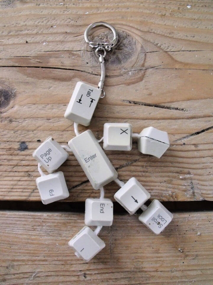 15 Upcycled Keyboard Keys Ideas (Updated 2021) DIY to Make