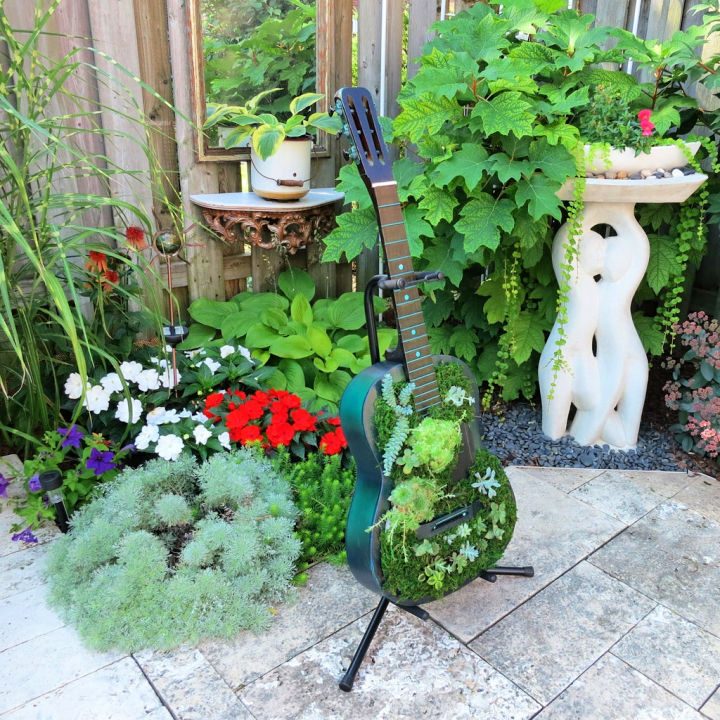 15 DIY Old Guitar Ideas For Home Decor DIY To Make