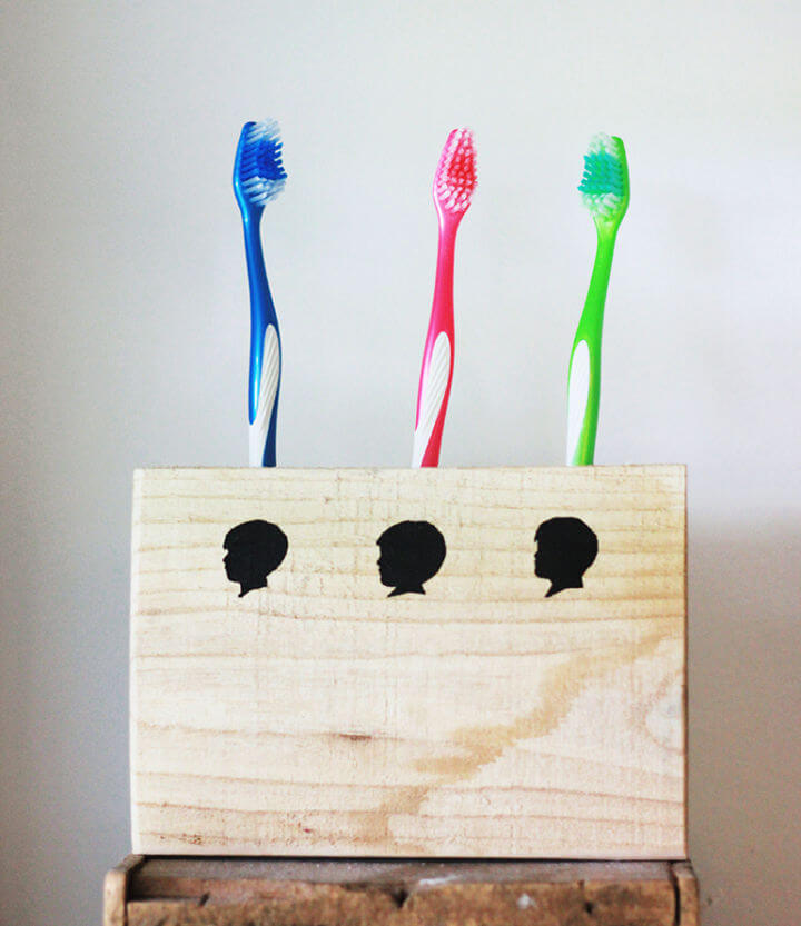 25 DIY Toothbrush Holder Ideas {Updated 2021} DIY to Make