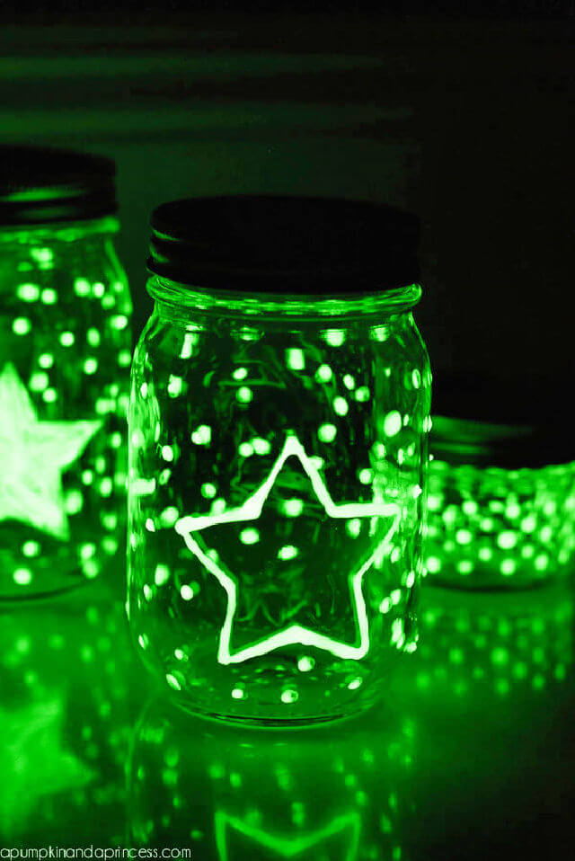 DIY Glow-in-the-dark Mason Jars DIY Glow in the dark Mason Jars