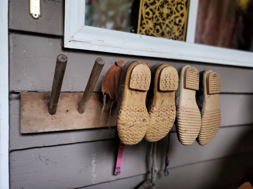 40 Best DIY Shoe Rack Ideas and Plans {2021 Updated}