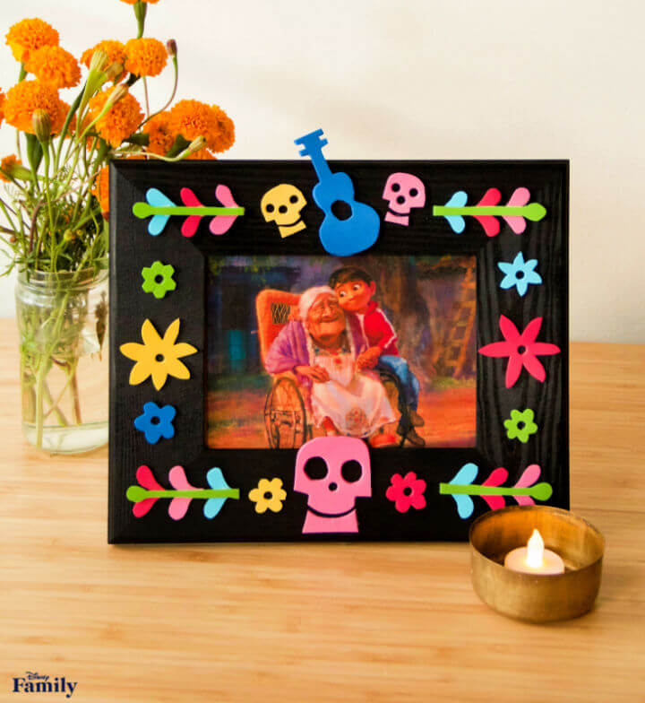 30 Custom Diy Picture Frame Ideas To Display Your Pictures